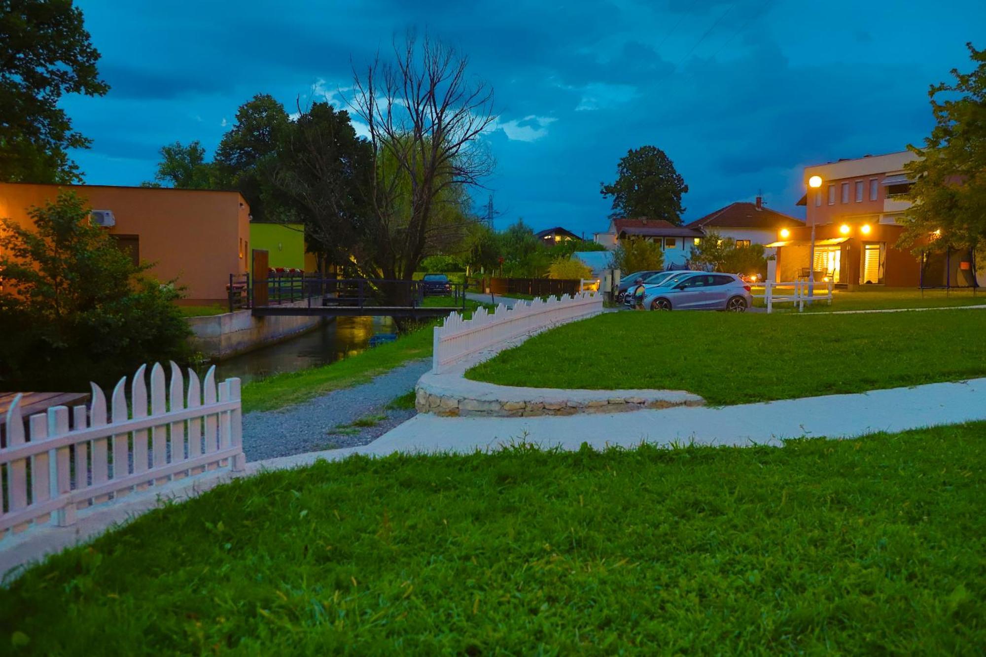 Holiday Homes Pozitiva Bihać Exterior foto